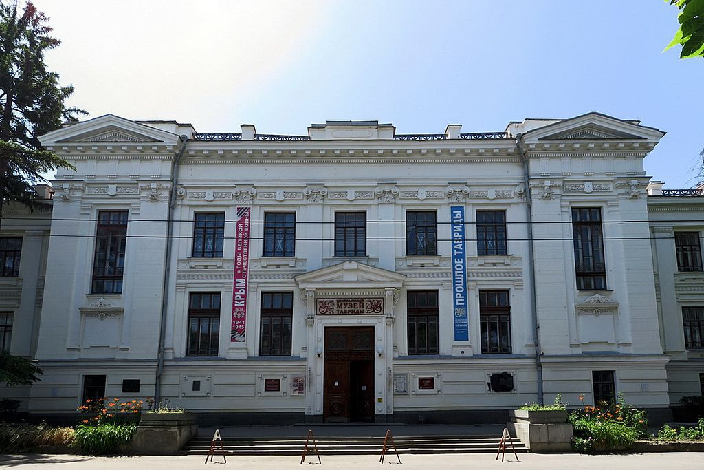 Красивые места в симферополе ночью на машине. Смотреть фото Красивые места в симферополе ночью на машине. Смотреть картинку Красивые места в симферополе ночью на машине. Картинка про Красивые места в симферополе ночью на машине. Фото Красивые места в симферополе ночью на машине