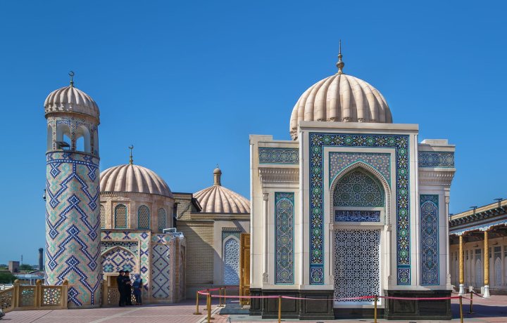 Самарканд после заката на электросамокате — фото 5