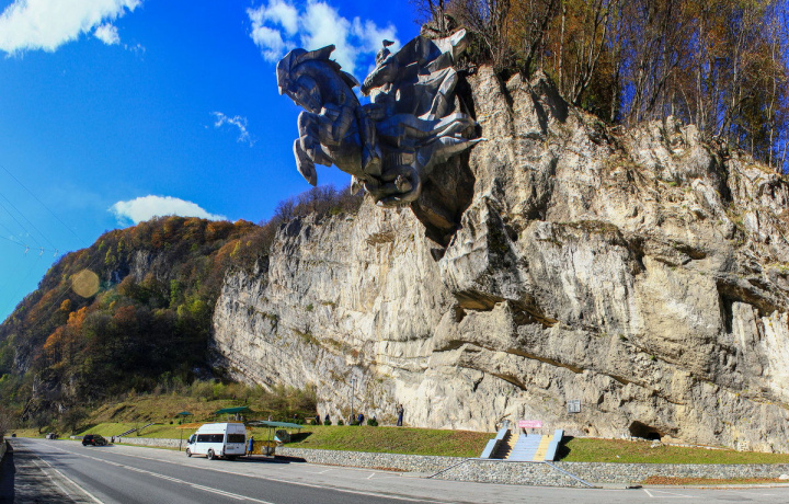 Цейское ущелье - путешествие в мир волшебства - цена 12 400 ₽, отзывы, расписани