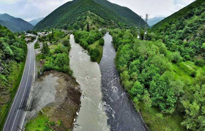 Казбег — Ананури — Гудаури: легендарные пейзажи — фото 5