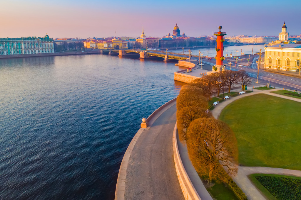 Обзорная экскурсия по Санкт-Петербургу — цена 750
