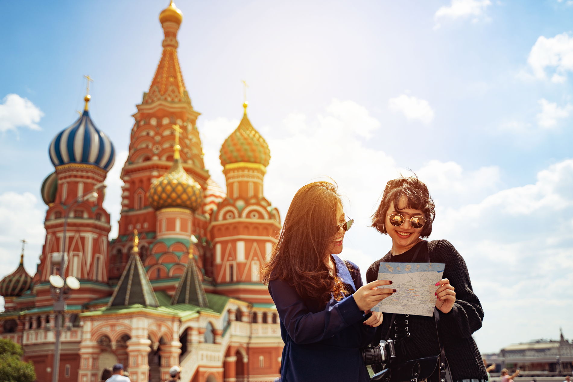 Показать экскурсию. Туристы на красной площади. Красная площадь экскурсия